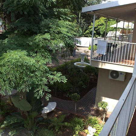 Purple Olive Guest House Pretoria Bagian luar foto
