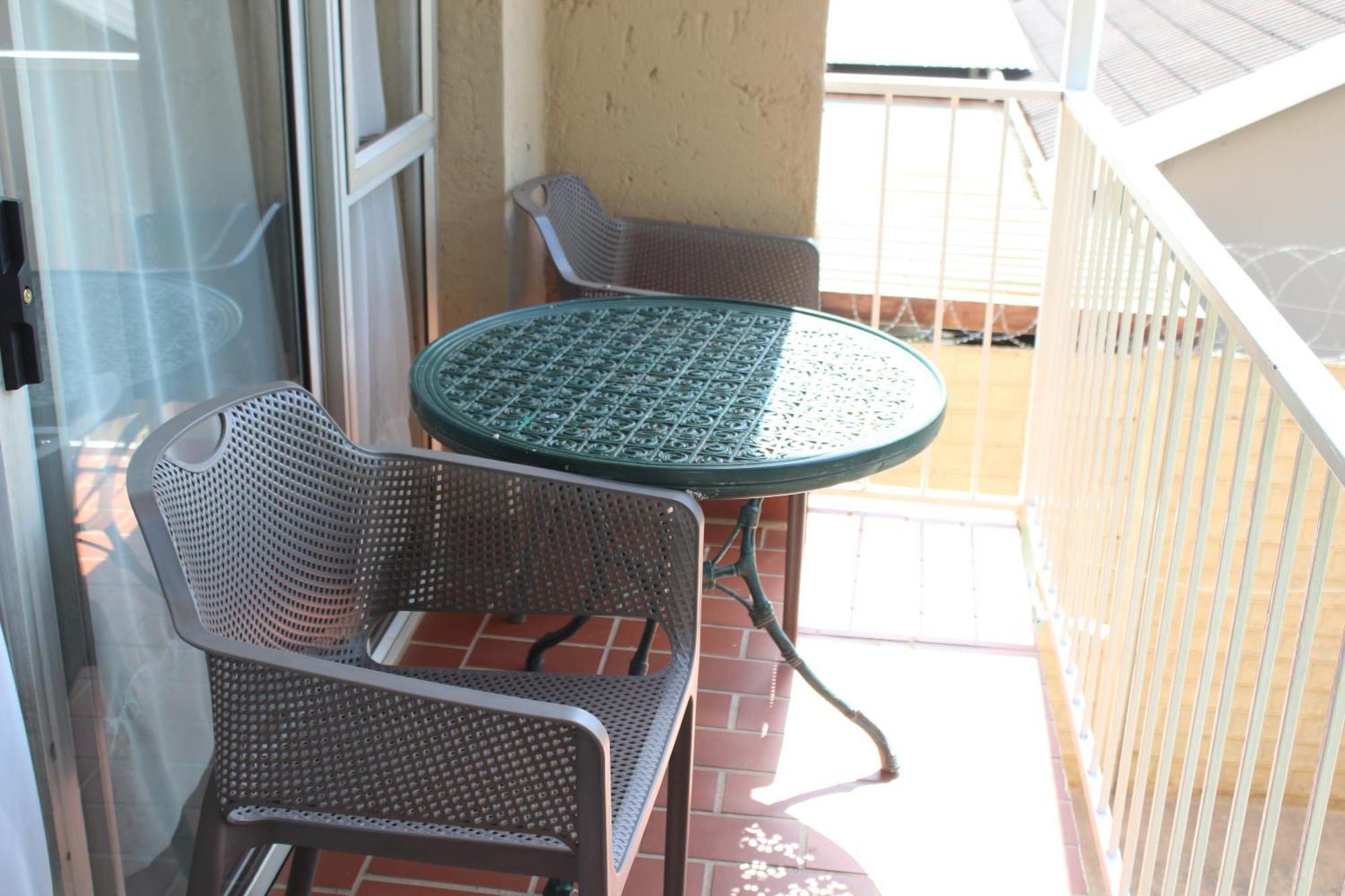 Purple Olive Guest House Pretoria Bagian luar foto