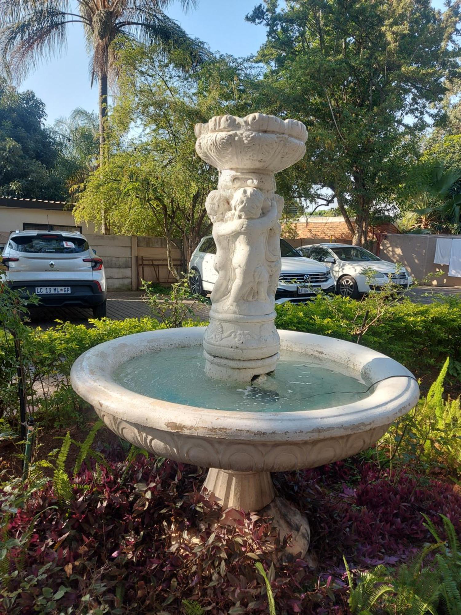 Purple Olive Guest House Pretoria Bagian luar foto