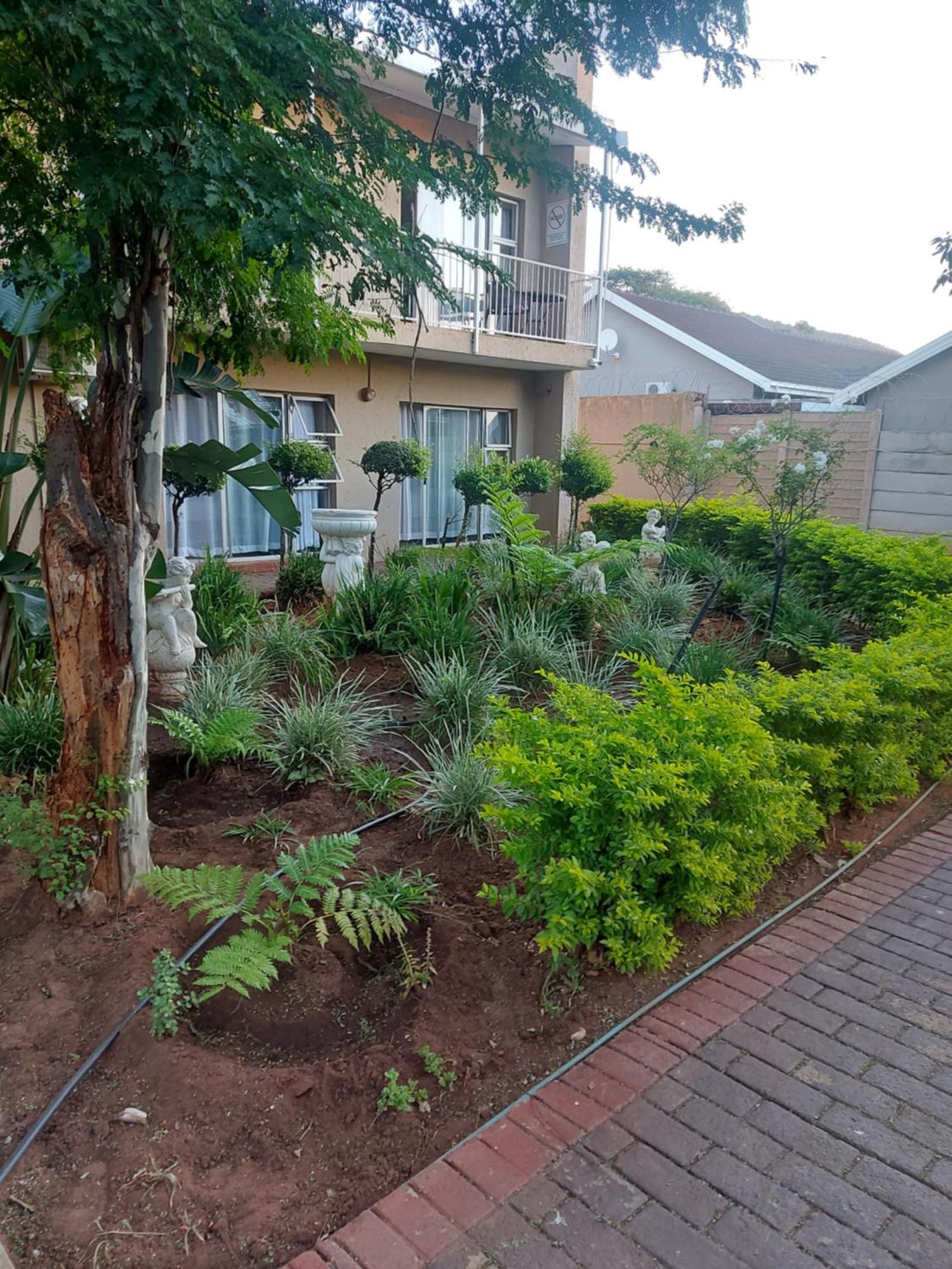 Purple Olive Guest House Pretoria Bagian luar foto