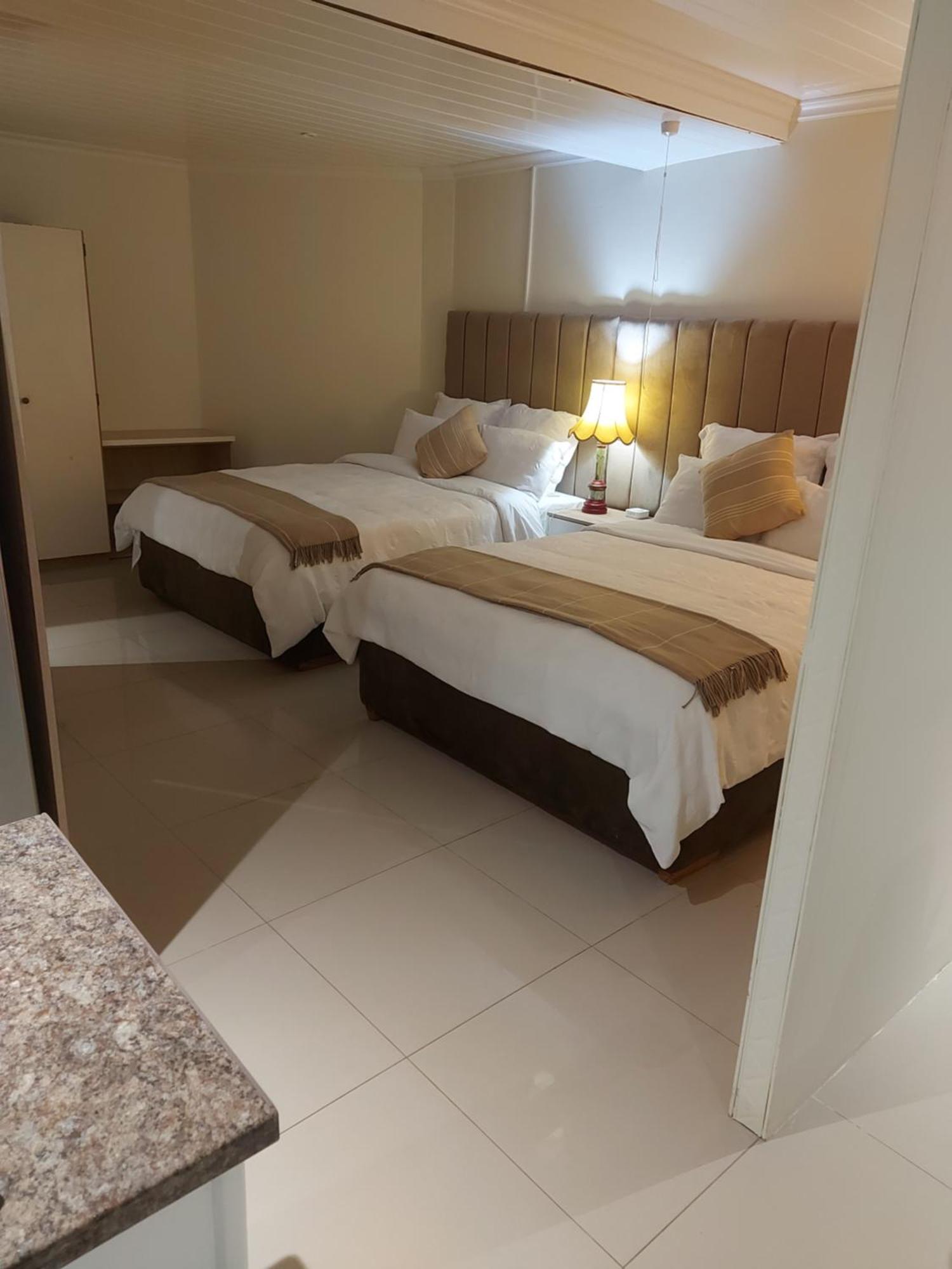 Purple Olive Guest House Pretoria Bagian luar foto