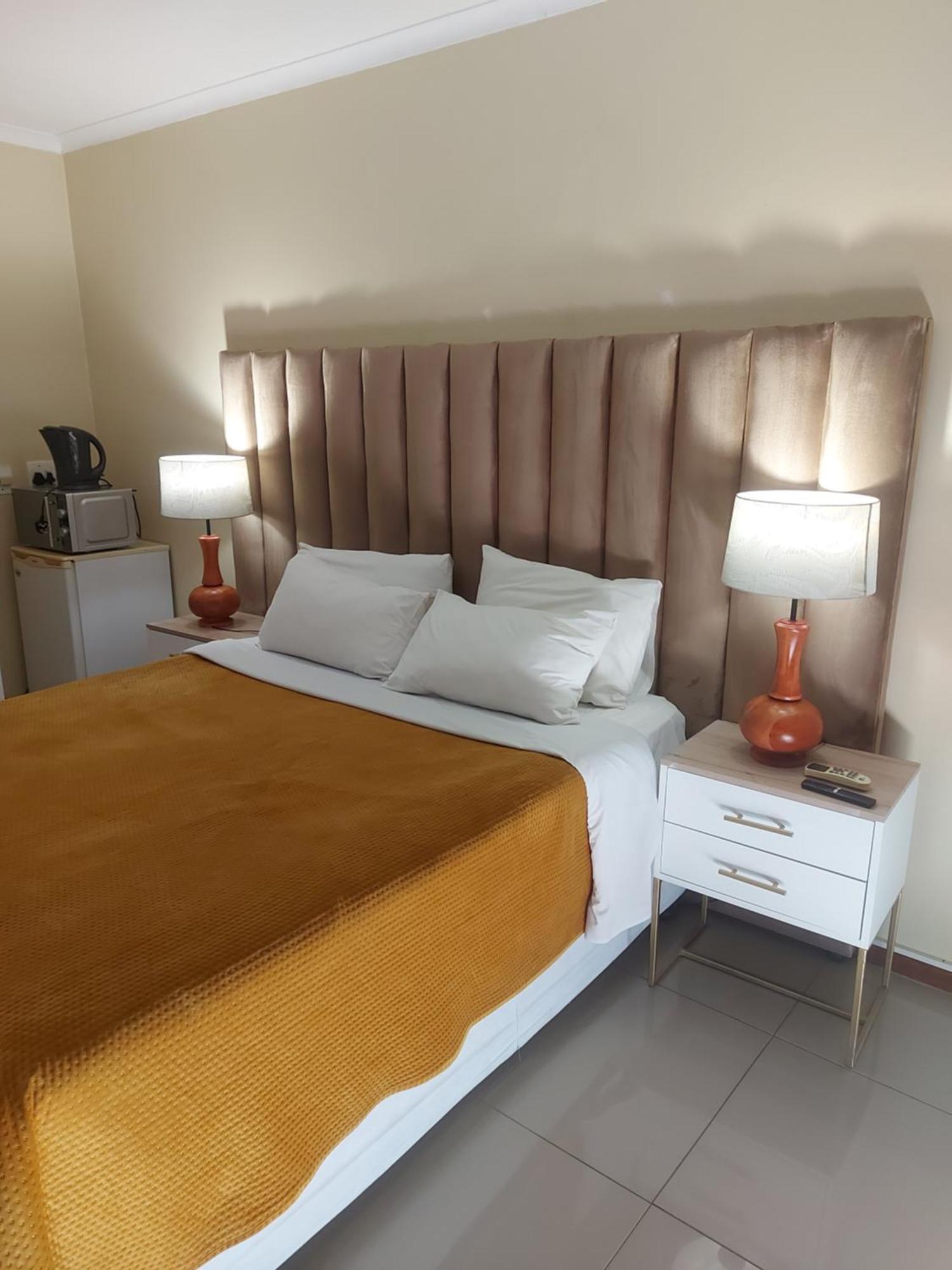 Purple Olive Guest House Pretoria Bagian luar foto