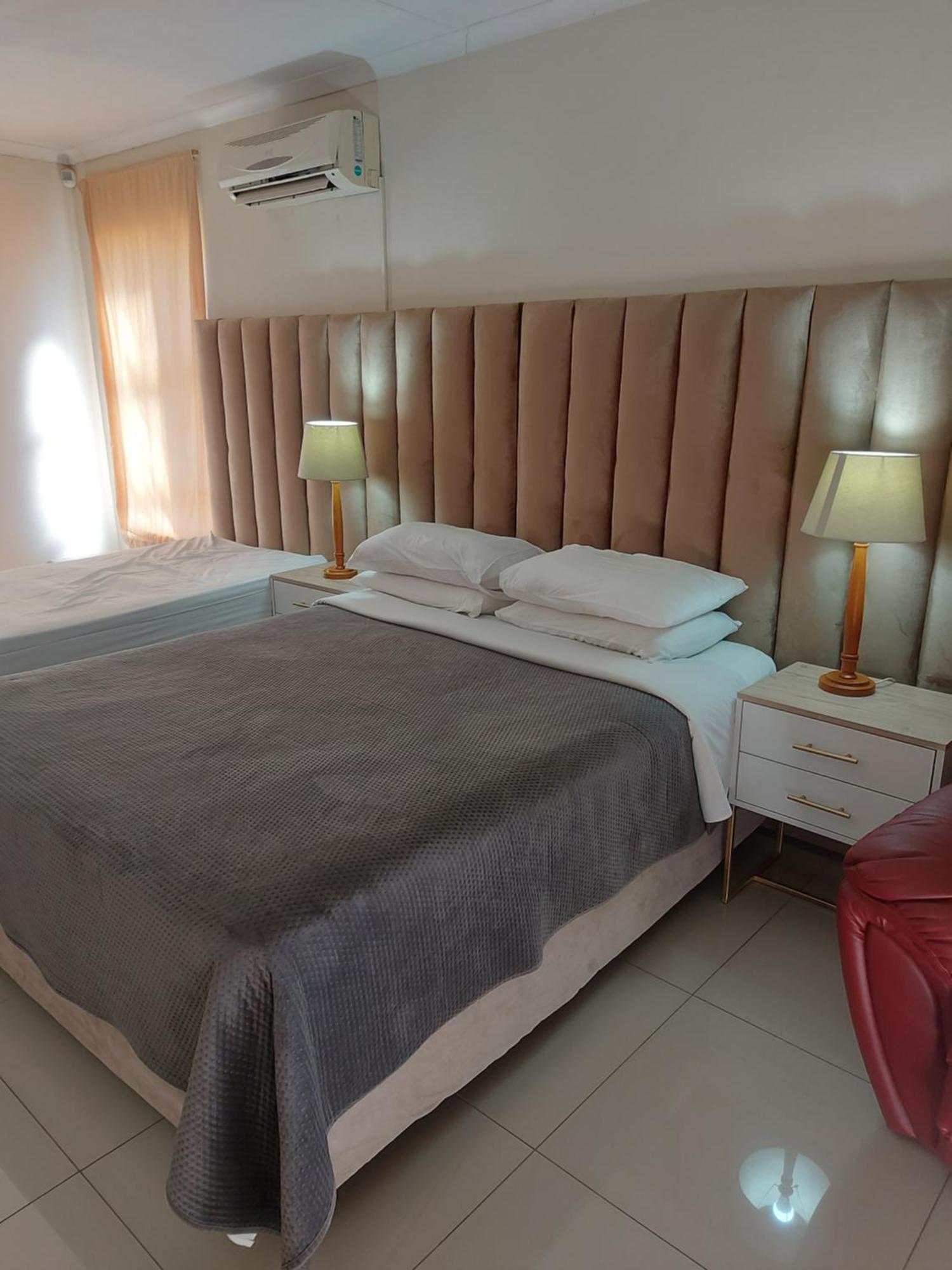Purple Olive Guest House Pretoria Bagian luar foto